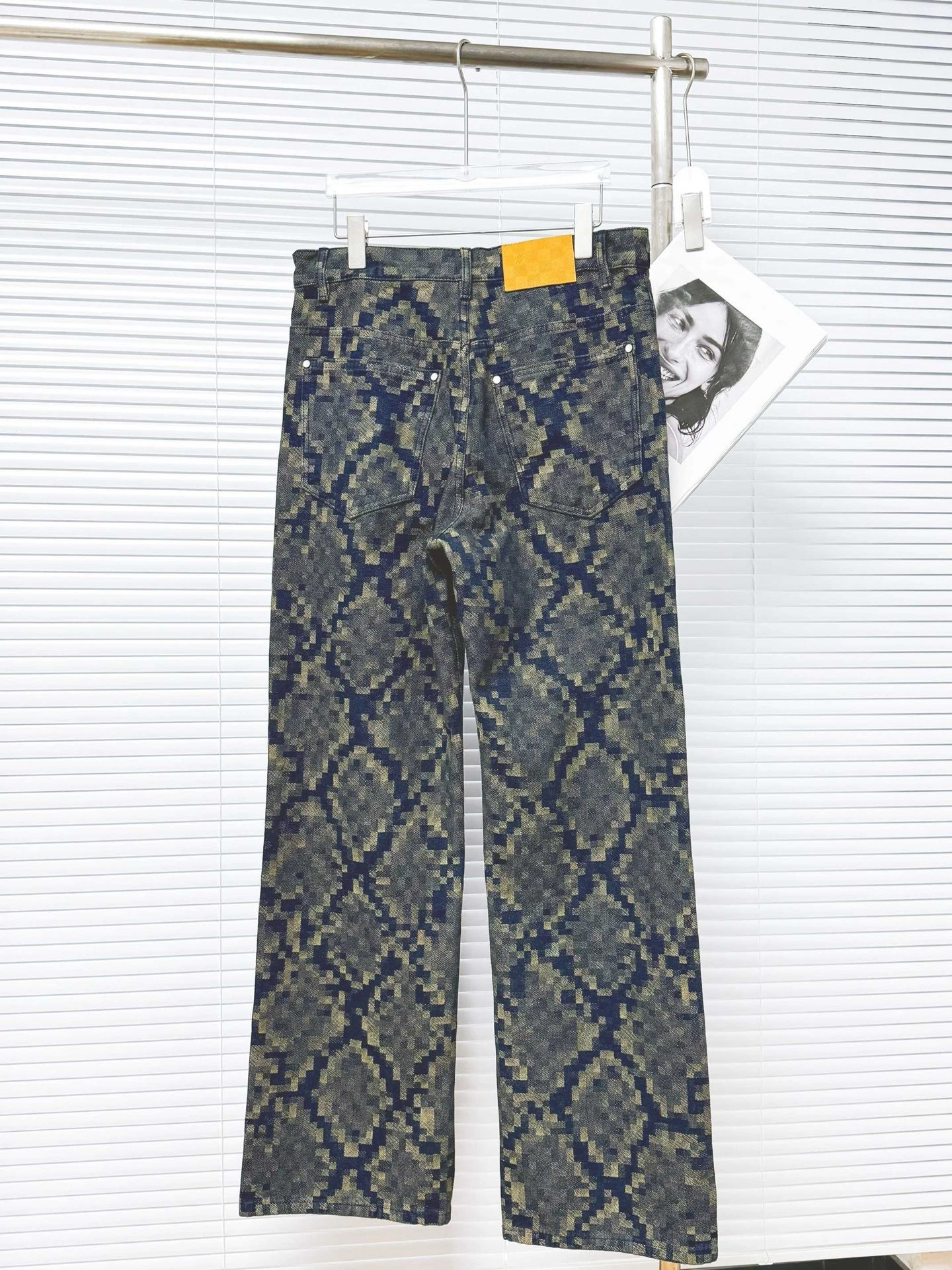 wg.luxury- 8V item:E-F409D2808
